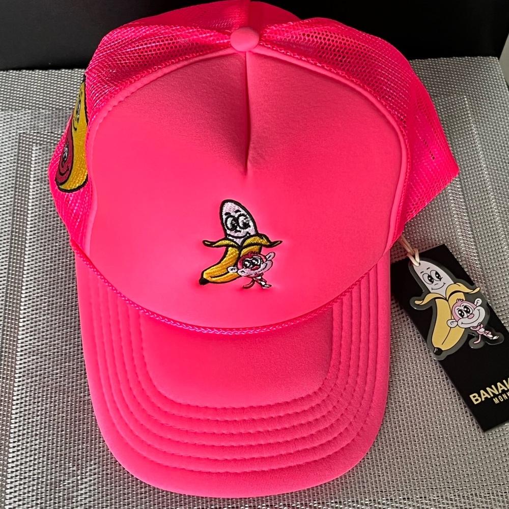 BANANAS MONKEY NWT HOMIE FOAM NEON PINK EMBROIDERY UNISEX TRUCKER HAT.